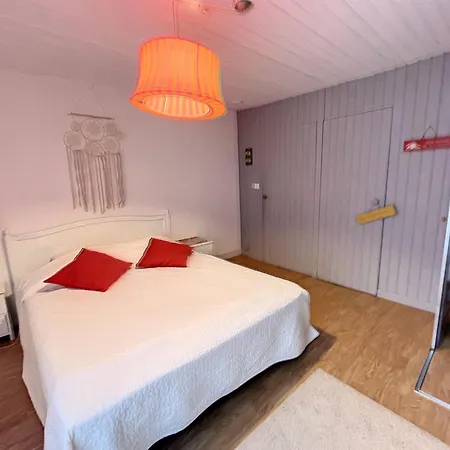 Apartamento Duplex Atypique Avec Terrasse A 400m De La Et Du Centre - Fr-1-361-333 Granville