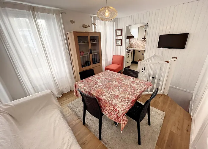 Duplex Atypique Avec Terrasse A 400m De La Et Du Centre - Fr-1-361-333 * גראנוויל