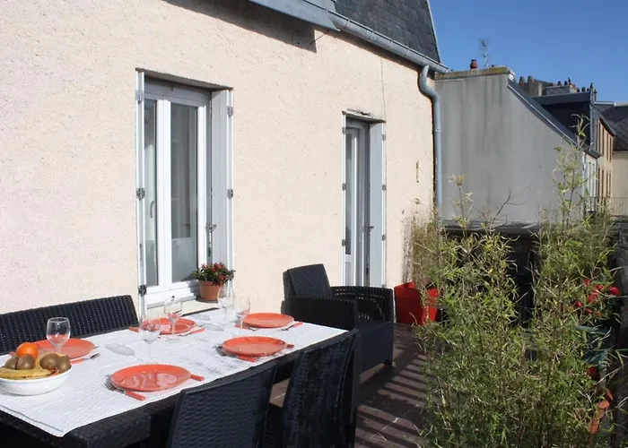 Appartamento Duplex Atypique Avec Terrasse à 400m De La Et Du Centre - Fr-1-361-333