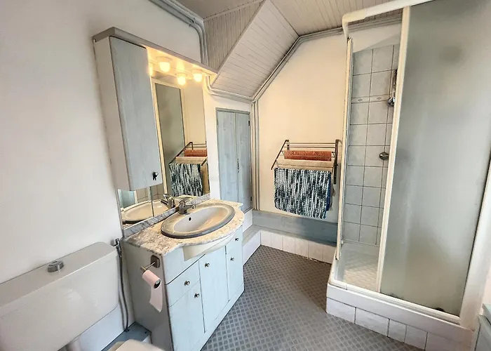 Duplex Atypique Avec Terrasse à 400m De La Et Du Centre - Fr-1-361-333 Appartamento Granville